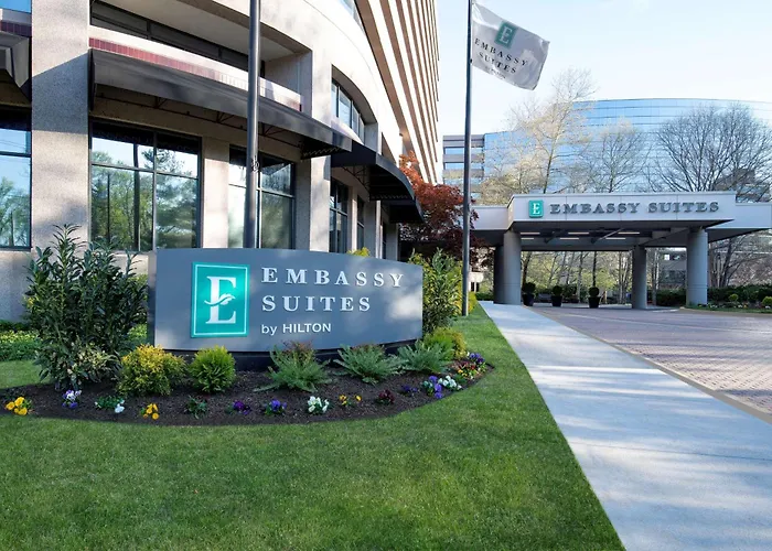 Family Hotel: Embassy Suites By Hilton Bethesda Washington Dc